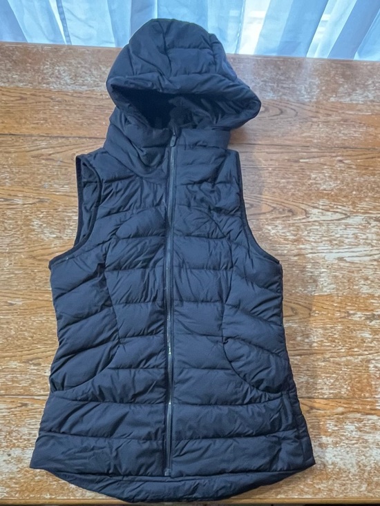 lululemon athletica Jackets & Blazers - Lululemon Pack It Down Black Vest Size 8